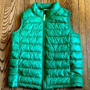 Primary kids lightweight puffer vest, green, size 8-9
